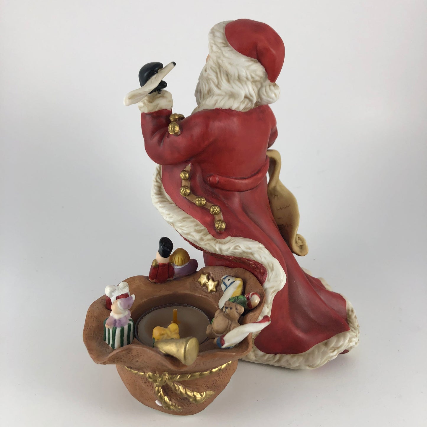 P9896 - Santa Claus with wish list