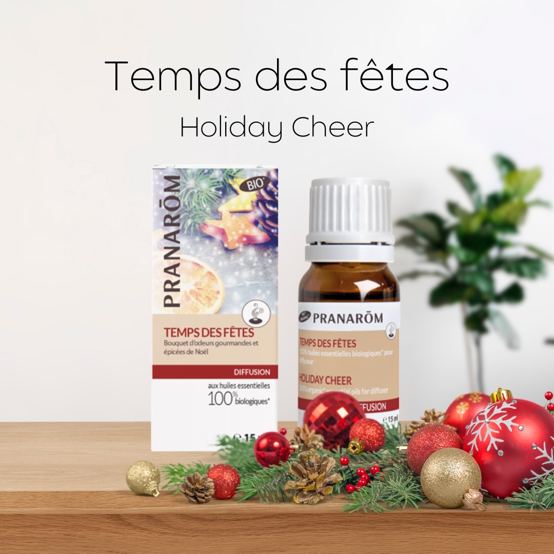 bouteille de mélange d'huiles essentielles sérénité - équilibre avec son emballage idéal pour la diffusion avec un diffuseur d'huiles essentielles avec décoration de noël pour se mette dans l'ambiance