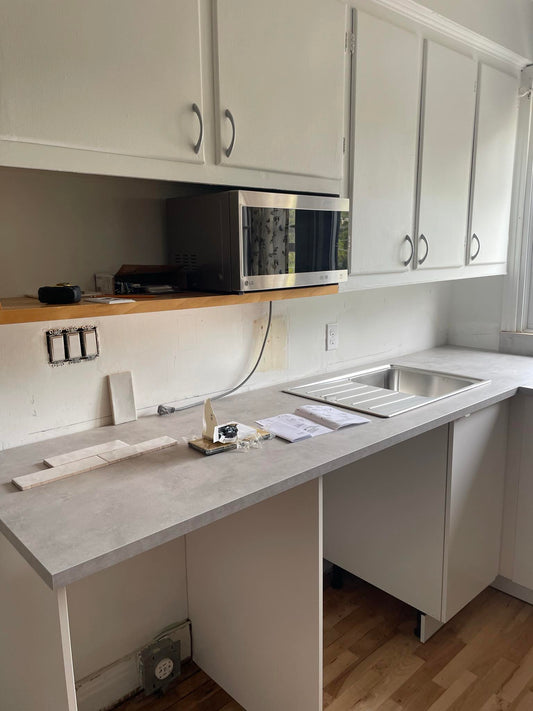 Cuisine avant la pose du dosseret