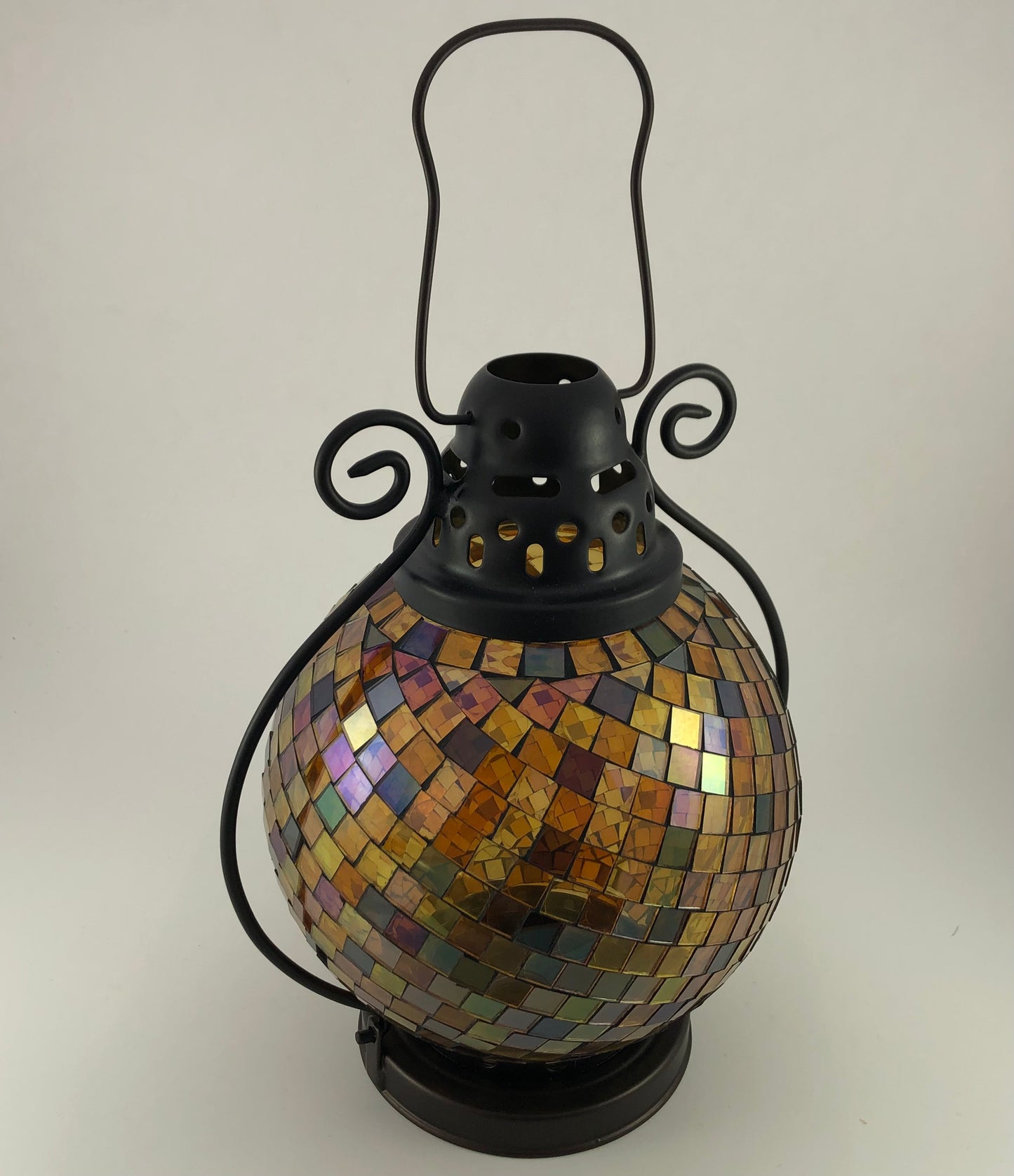 P9238 - Ethnic lantern
