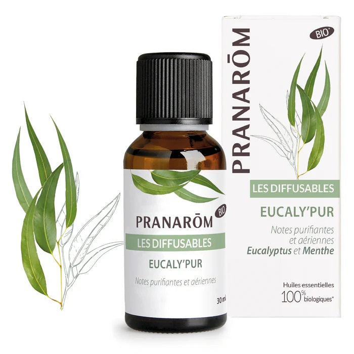 MÉLANGE D'HUILES ESSENTIELLES LES DIFFUSABLES FRAGRANCE DE EUCALY'PUR (EUCALYPTUS ET MENTHE) DE MARQUE PRANAROM ET SON EMBALLAGE