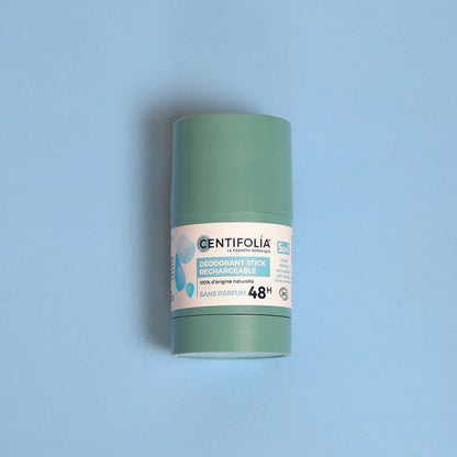 DÉODORANT STICK RECHARGEABLE TENU 48 HEURES DE MARQUE CENTIFOLIA SANS PARFUM SUR FOND BLEU