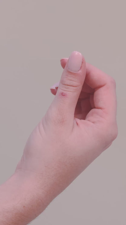 VIDÉO DU TUBE DE CRÈME RÉPARATRICE 40% DE MIEL DE MANUKA DE MARQUE CICAMANUKA